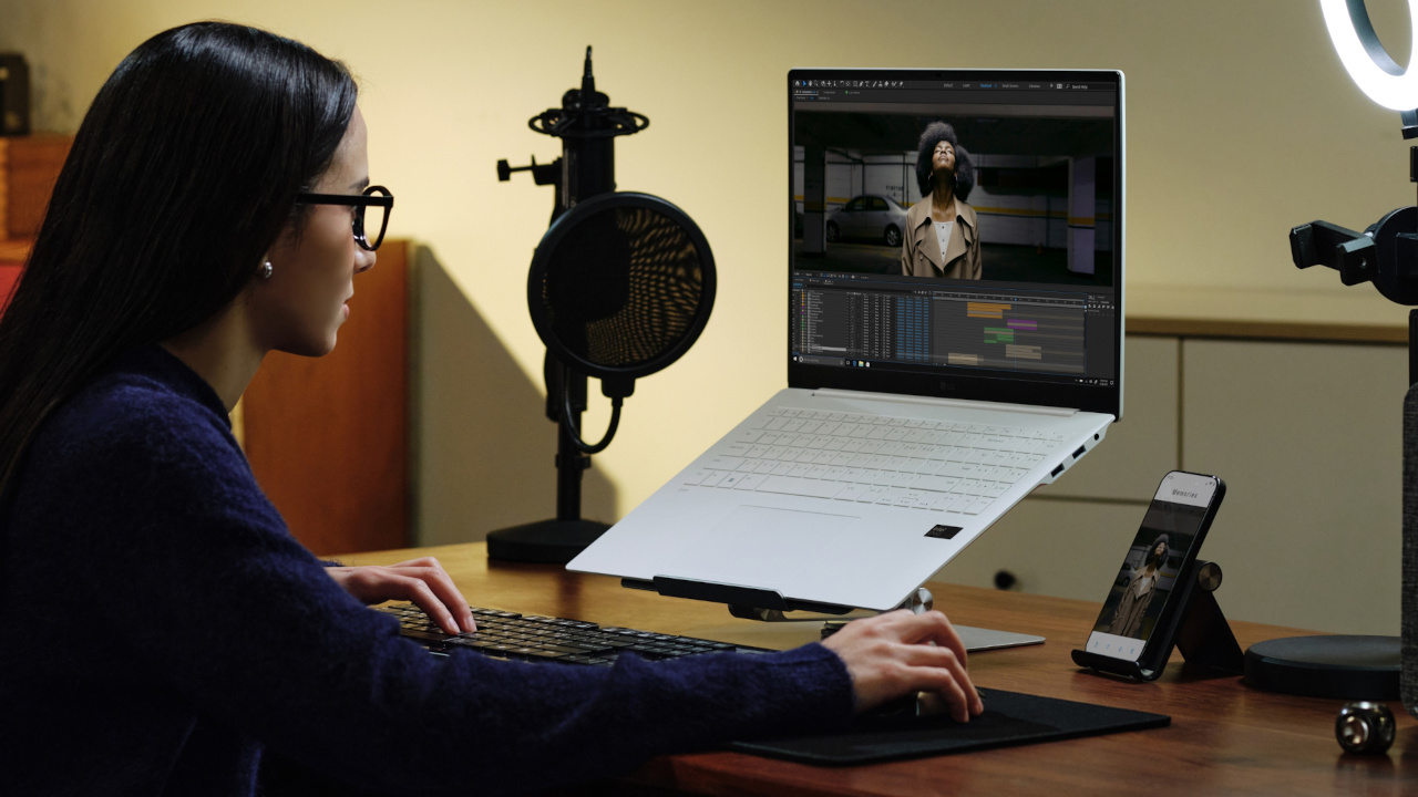 LG Gram 16, il nuovo notebook di LG con CPU Intel Core Ultra e IA integrata
